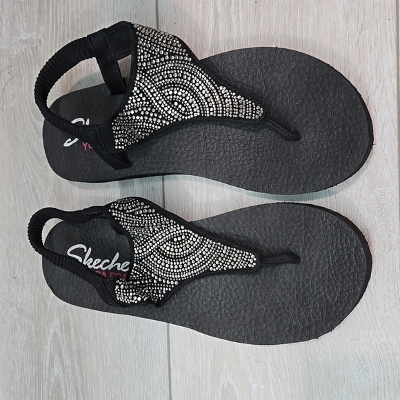 Skechers Womens Yoga Foam Thong Rhinestone T strap Sandals Flats shoes sz 9 - Picture 3 of 9